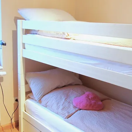 Apartment Mit Sauna, Garten&schwimmteich