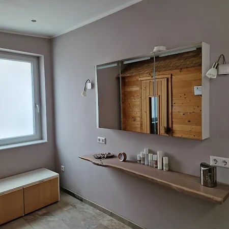 Mit Sauna, Garten & Schwimmteich Appartement *